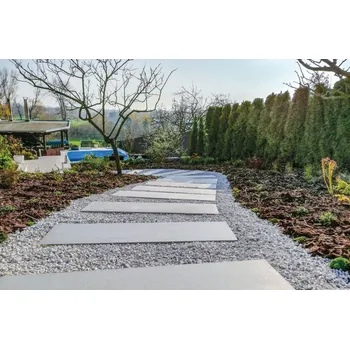 Venkovní dlažba Dlažba PATERN 1 1000x250x55mm bílá reliéfní (18ks/pal) PRESBETON