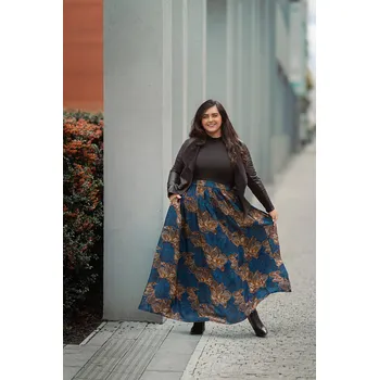 Dámská sukně Himalife Maxi sukně s kapsami Jolie - tmavě modrá se zlatou Velikost: L/XL - Móda pro plnoštíhlé, Oblečení nadměrné velikosti