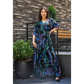 Dámské šaty Himalife Dlouhé maxi šaty s krátkým rukávem Louka - černé s barvami Velikost: XXL/3XL - Móda pro plnoštíhlé, Oblečení nadměrné velikosti