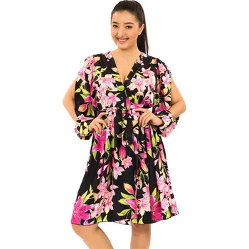 Dámské šaty Himalife Zavinovací šaty Lilie - černá s růžovou Velikost: L/XL - Móda pro plnoštíhlé, Oblečení nadměrné velikosti