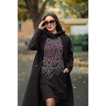 Dámská mikina Himalife Šatomikina s maxi kapucí Maia - černá s červenou Velikost: 4XL - Móda pro plnoštíhlé, Oblečení nadměrné velikosti