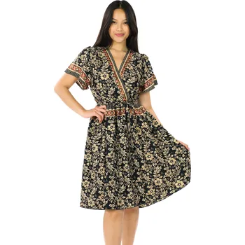 Dámské šaty Himalife Zavinovací šaty s krátkým rukávem Paisley - černá s béžovou Velikost: L/XL - Móda pro plnoštíhlé, Oblečení nadměrné velikosti