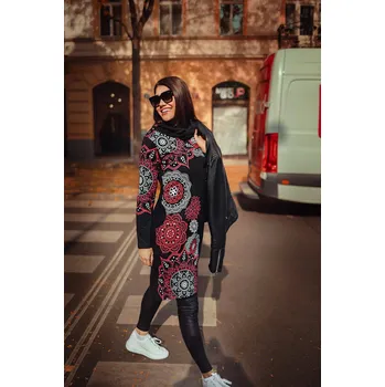 Dámská mikina Himalife Šatomikina s maxi kapucí Ailana - černá s červenou Velikost: 4XL - Móda pro plnoštíhlé, Oblečení nadměrné velikosti