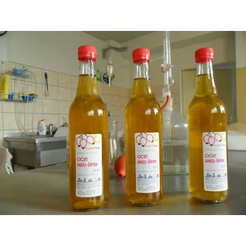 Ocet KAROTKIN OCET MED SE ŠÍPKEM