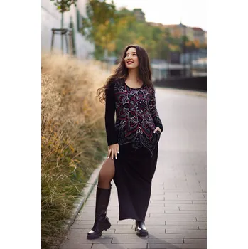 Dámské šaty Himalife Dlouhé šaty s kapsami Nipa - černá s červenou Velikost: L