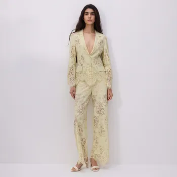 Dámské kalhoty Reserved - Krajkové kalhoty - bledá zelená - 548DV-07X - 548DV-07X-S