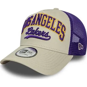 Kšiltovka Kšiltovka New Era 940 AF TRUCKER NBA SCRIPT LOSLAK Stone / True Purple velikost O/S