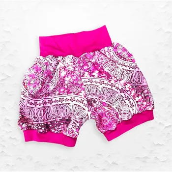 Dívčí kraťasy Šortky s růžovými ornamenty
