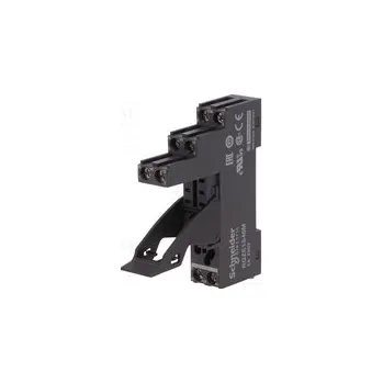 vypínač a zásuvka RGZE1S48M