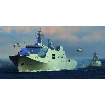 Plastikový model PLA Navy Type 071 Amphibious Transport Dock - Trumpeter 04551