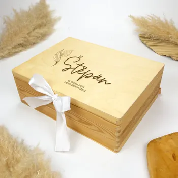 Lovelu Vzpomínková krabice pro miminko - přírodní s gravírováním bílá mašle Štěpán