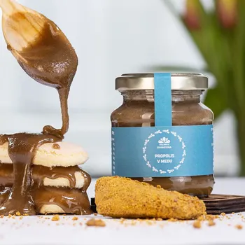 Včelařství Domovina Propolis v medu Hmotnost: 180 g