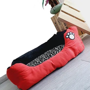 Pelíšek pro psa PPelíšek pro psa červenočerný - 65 x 55x15cm