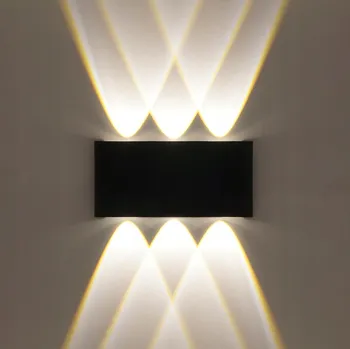 Nástěnné svítidlo Černé nástěnné svítidlo s integrovaným LED zdrojem 7 W