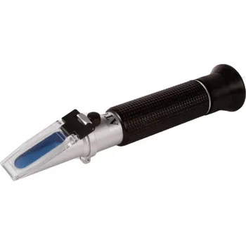 Refraktometr (4 stupnice)