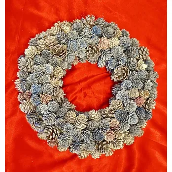 Věnec Přírodní věnec k pověšení Stříbrná zima