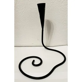 Svícen Luxusní kovový svícen na kónickou svíčku Spirála