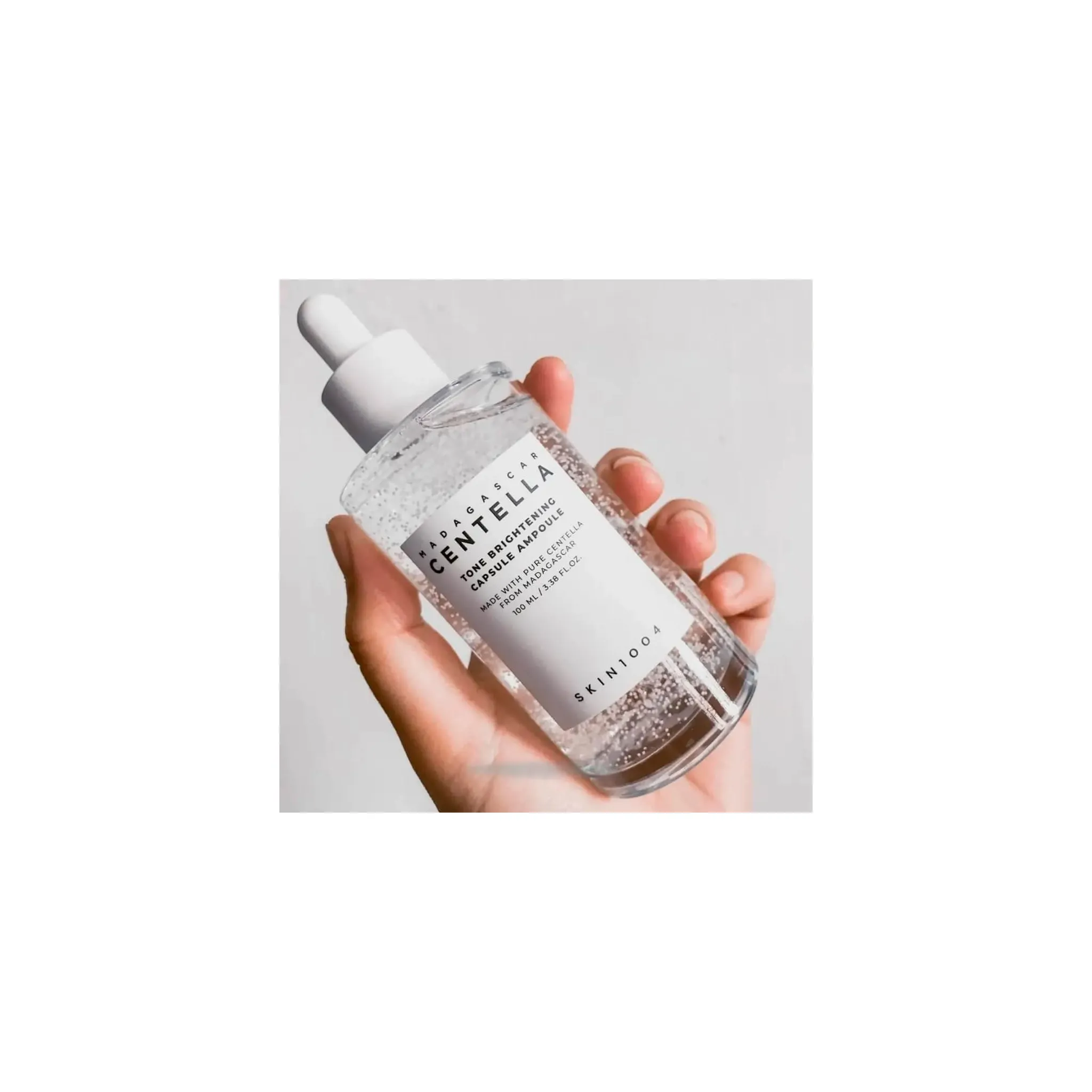 Fotografie 4 - Pleťové sérum SKIN1004 Madagascar Centella Tone Brightening Capsule Ampoule hydratační sérum 100 ml