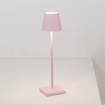 Venkovní osvětlení Zafferano Poldina micro akumulátorová lampa IP65 růžová - Stínidlo na lampu – průměr 7 cm, výška 5,8 cm; podstavec – délka 7 cm, šířka 7 cm, výška 0,8 cm 1 x 1,6 W LED - Doprava zdarma