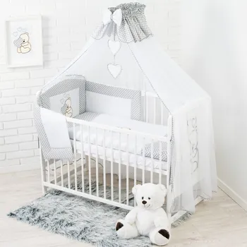 Dětsný nábytek 10 dílná vyšívaná souprava + baldachýn + lůžkovina ŠEDÝ MEDVÍDEK SRDCE velikost lůžkovin: do postýlky 70x140cm