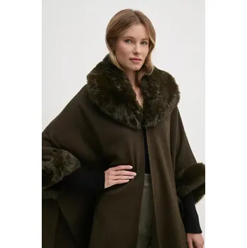 Pláštěnka Joseph Ribkoff dámská pelerýnka s kožešinou 243930/4768 Zelená ONE SIZE