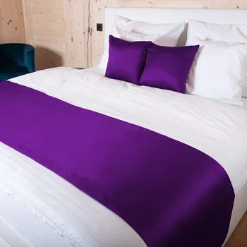 Přehoz na lůžko Saténový přehoz/běhoun na postel Satén LUX-044 Zářivě fialový Na míru