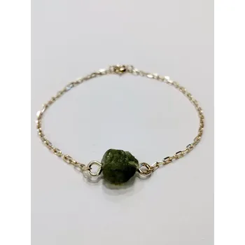 Náramek Stříbrný náramek s přírodním vltavínem