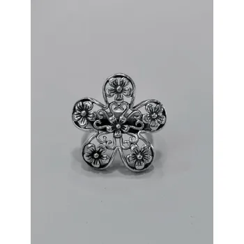 Prsten Exkluzivní stříbrný prsten s kytičkou