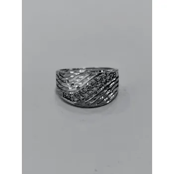 Prsten Stříbrný prsten se zirkony