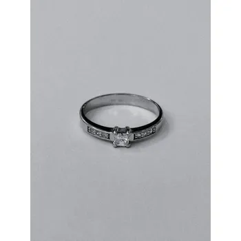 Prsten Stříbrný prsten se zirkony zásnubní