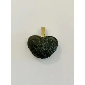 Přívěsek Vltavínový přívěs ve tvaru srdce se závěsem ze žlutého zlata