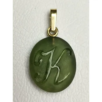 Přívěsek Vltavínový přívěšek K s ouškem ze žlutého zlata