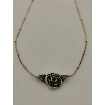 Náhrdelník Stříbrný dámský náhrdelník s českým granátem - autorský šperk Jiřího Moravce