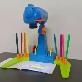 Hračka pro nejmenší Projektor na kreslení Kruzzel RO20455 (Dětský projektor pro kreslení - 32 obrázků, 4 snímky, nastavitelná výška 25 až 34 cm )