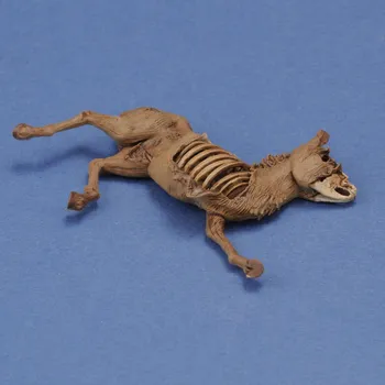 Plastikový model Royal Model 1/35 Donkey carcass