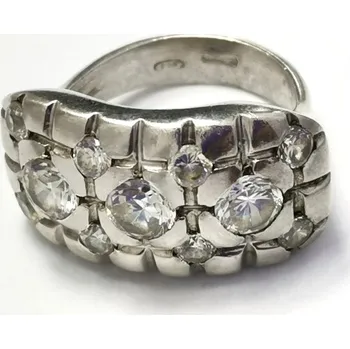 Prsten Stříbrný prsten se zirkony