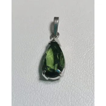 Šperk Zlatnictví Ametyst Přívěšek z broušeného vltavínu s masivním ouškem ze stříbra 82447 Stříbrná