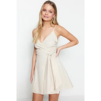 Dámské šaty Dámské šaty Trendyol Mini Trendyol krémová 2308909