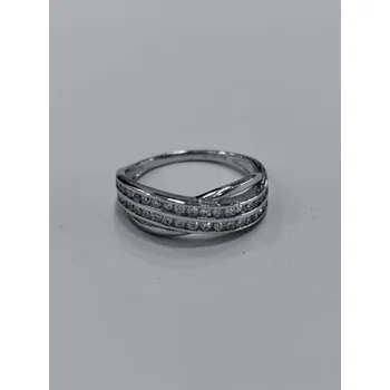 Prsten Stříbrný prsten se zirkony