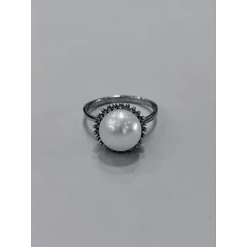 Prsten Stříbrný prsten s perlou