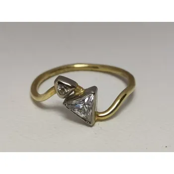 Prsten Zlatý dámský extravagantní prsten se zirkony