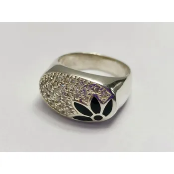 Prsten Exkluzívní masívní stříbrný prsten se zirkony a černou kytkou