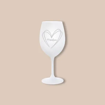 Sklenice Sklenice na víno s gravírováním DVOJITÉHO SRDCE a VLASTNÍHO JMÉNA 0.35 l bílá