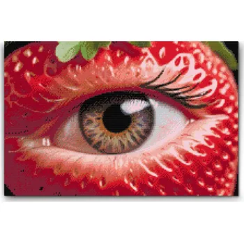 Diamantové malování Diamantové malování - Jahodové oko Velikost: 40x60cm, Rámování: Pouze srolované plátno, Diamanty: Čtvercové
