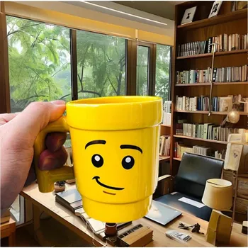 Veselý keramický hrnek s obličejem 250 ml | kuchyňské vybavení - Nový Smirk Boy , 250 ml