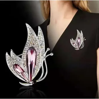 Brož Luxusní brož se štrasovými kamínky | ozdobná brož, dámská brož - XZ301