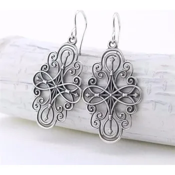 Náušnice Minimalistické visací náušnice s geometrickým vzorem | luxusní náušnice, vintage náušnice