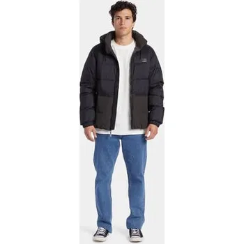 Quiksilver Vatovaná bunda Wolfs Shoulder Jckt EQYJK03990 Černá Regular Fit XL