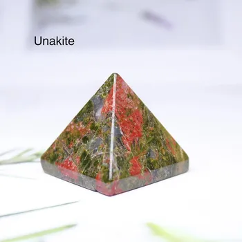 Křišťálová pyramida z minerálů | pyramida z křišťálu, domácí dekorace - unakit