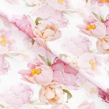 Bavlněné plátno Deluxe - Rozkvetlé květy pivoněk 240 cm